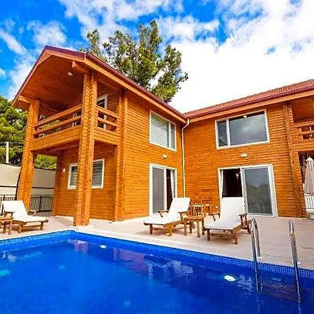 Otel Lucida - Islamlar Town