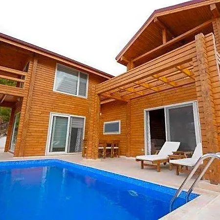 Lucida - Islamlar Town Otel Kaş
