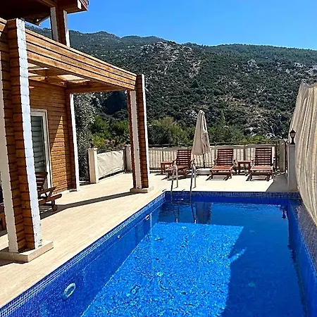 Lucida - Islamlar Town Otel