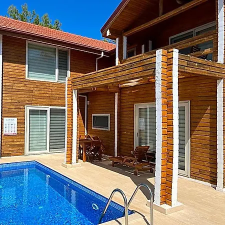 Lucida - Islamlar Town 3*